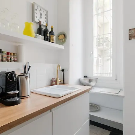 Guesthost - Ghisolfa Bright Lejlighed *